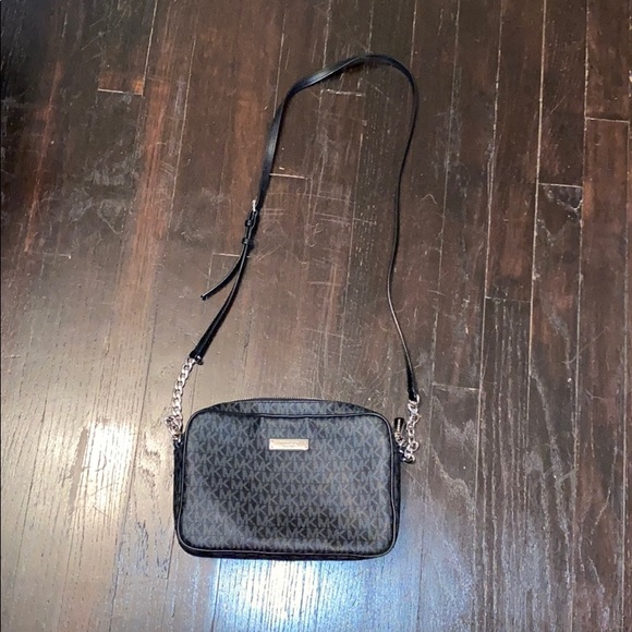 Michael Kors Handbags - Michael Kors logo crossbody purse